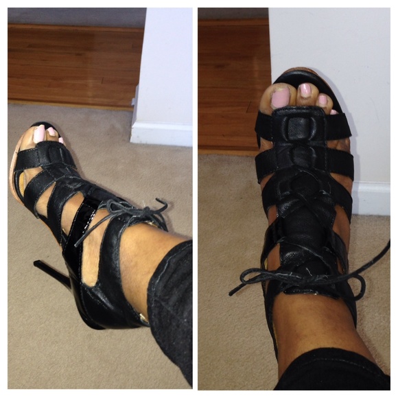 L.A.M.B Gladiator Sandals - Black - Picture 3 of 4